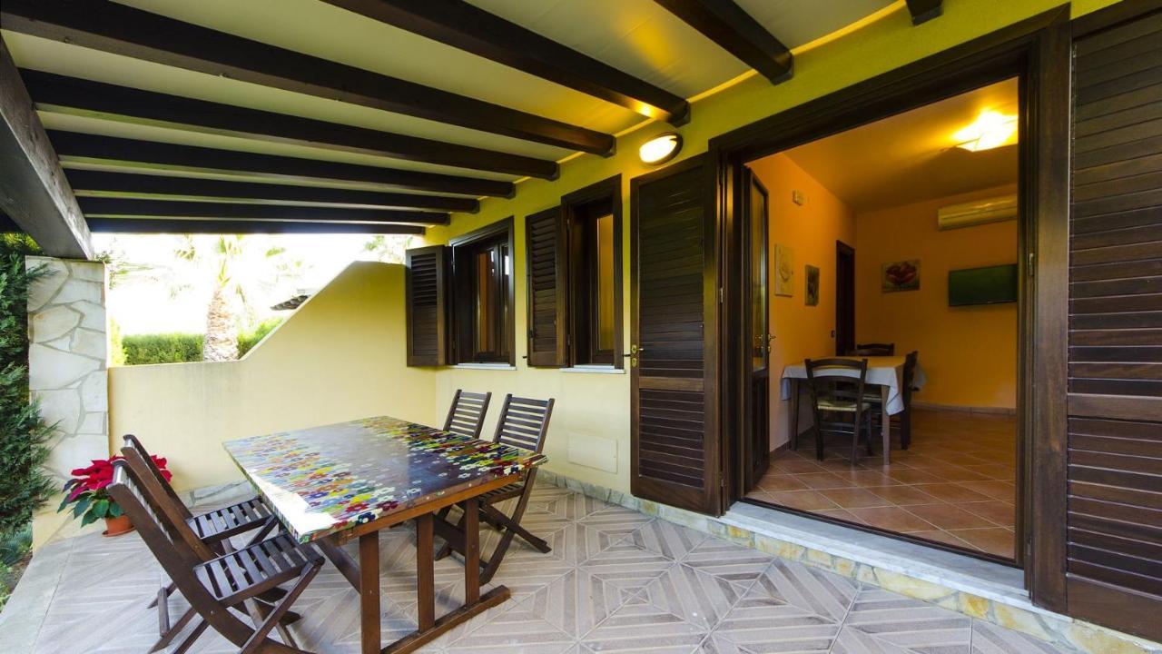 Residence Hydria Кампофеліче-ді-Роччелла Екстер'єр фото